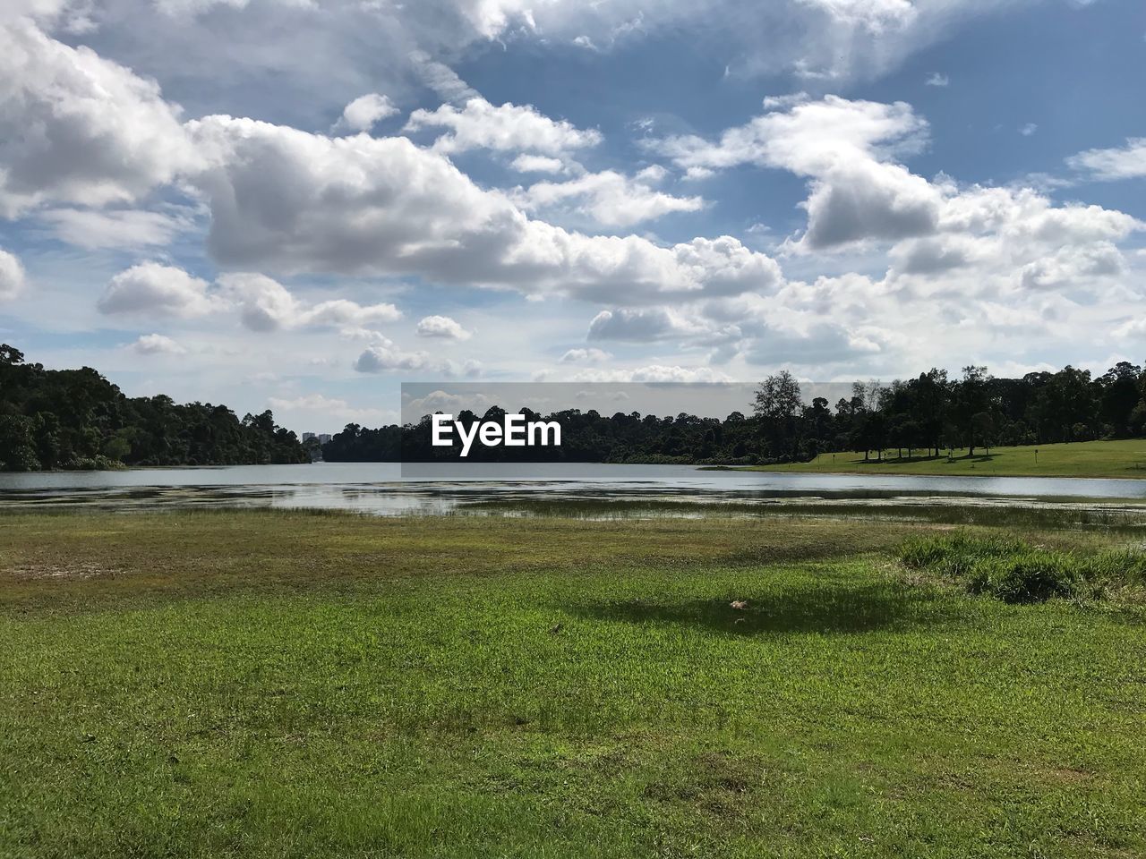 VIEW OF LAKE AGAINST SKY