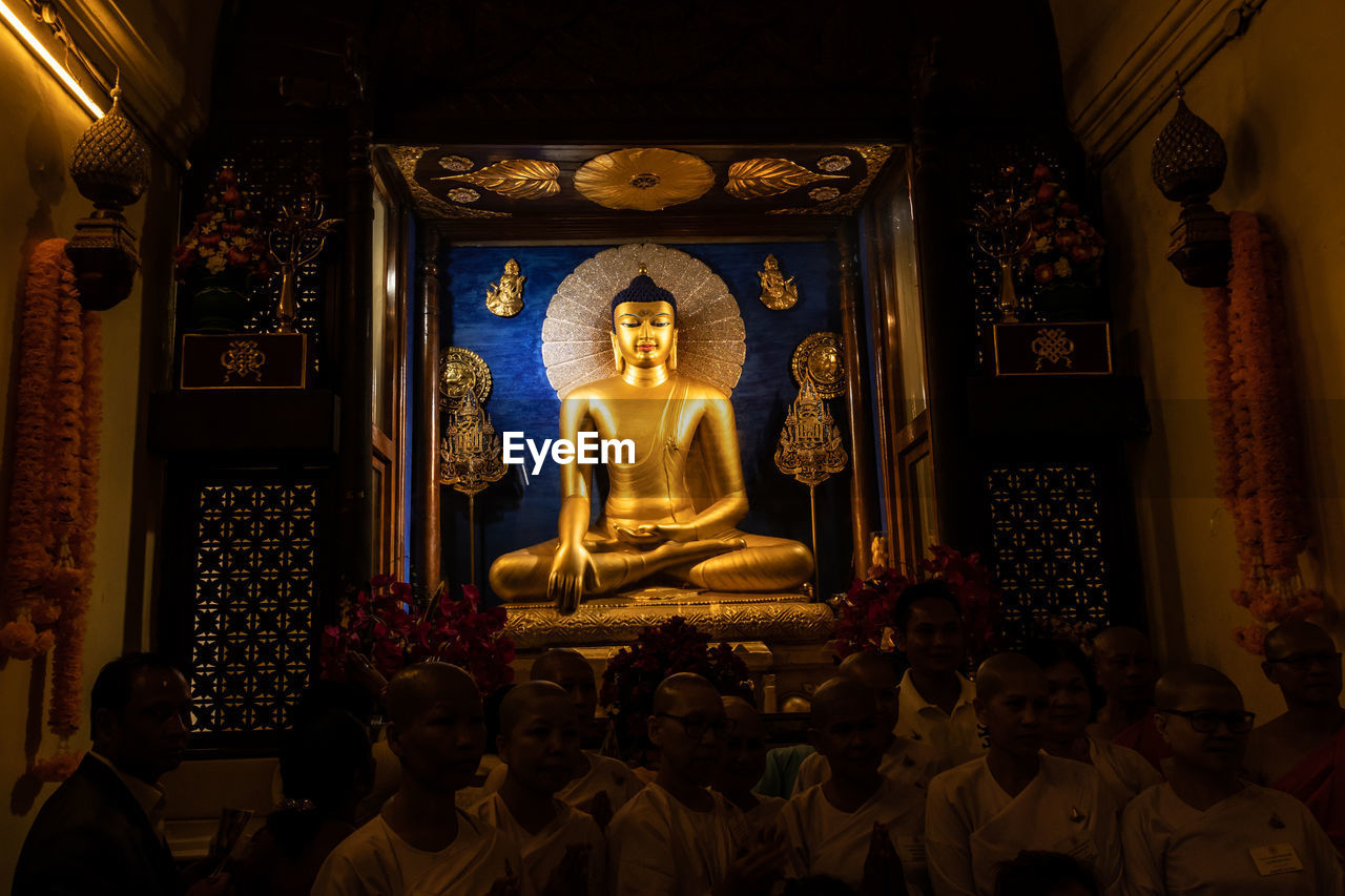 STATUES IN TEMPLE BUILDING