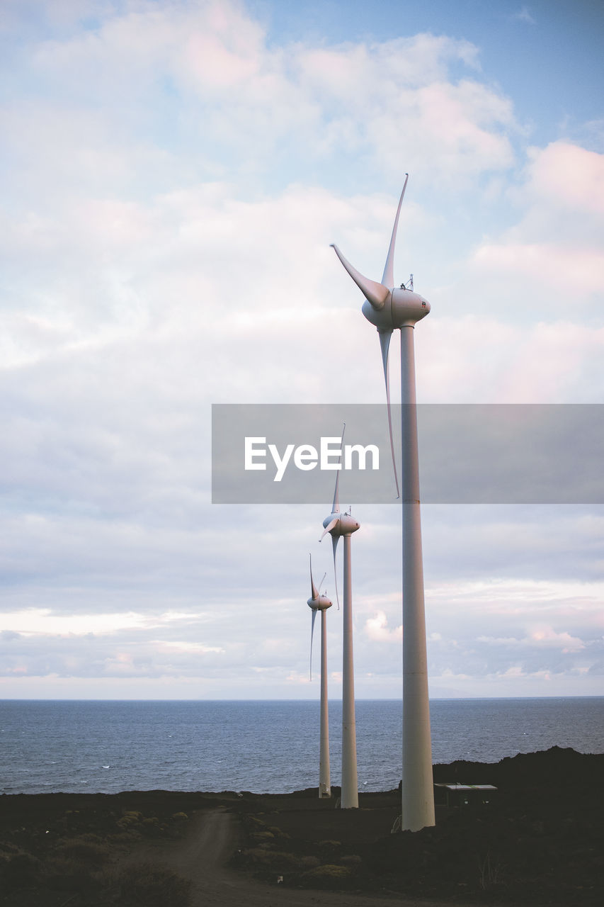 WIND TURBINES IN SEA