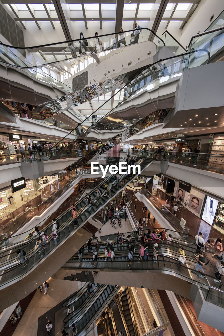 HIGH ANGLE VIEW OF PEOPLE ON SHOPPING MALL