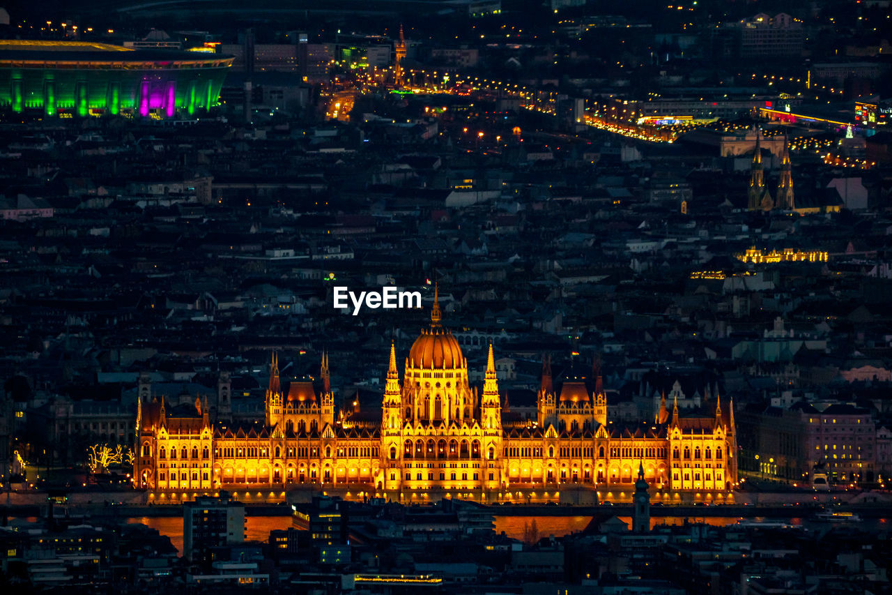 ILLUMINATED BUILDING AT NIGHT