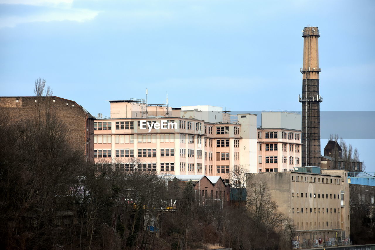 VIEW OF CITY AGAINST SKY