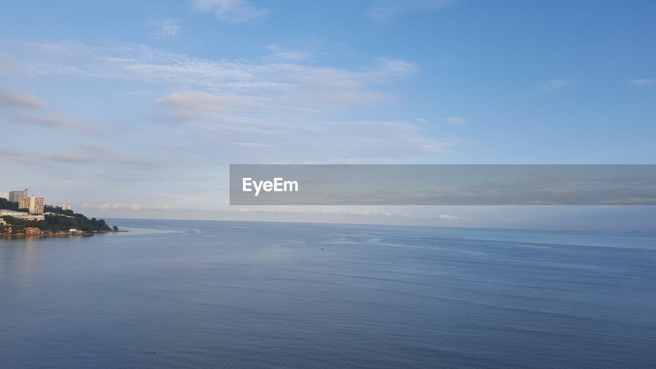 PANORAMIC VIEW OF SEA AGAINST SKY