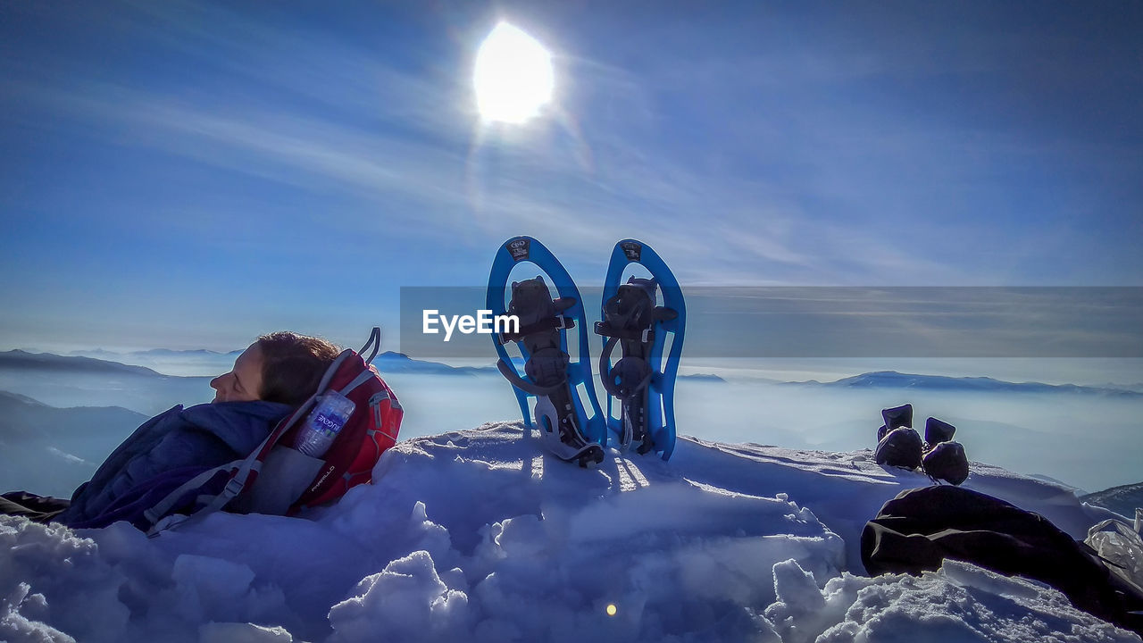 SCENIC VIEW OF SNOWCAPPED MOUNTAIN AGAINST SKY