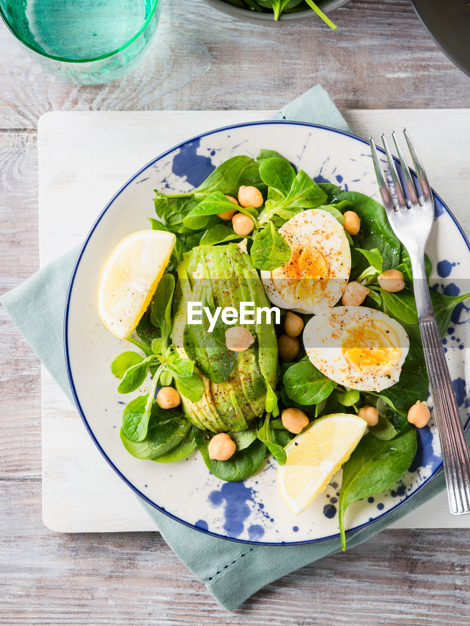 HIGH ANGLE VIEW OF BREAKFAST SERVED IN PLATE