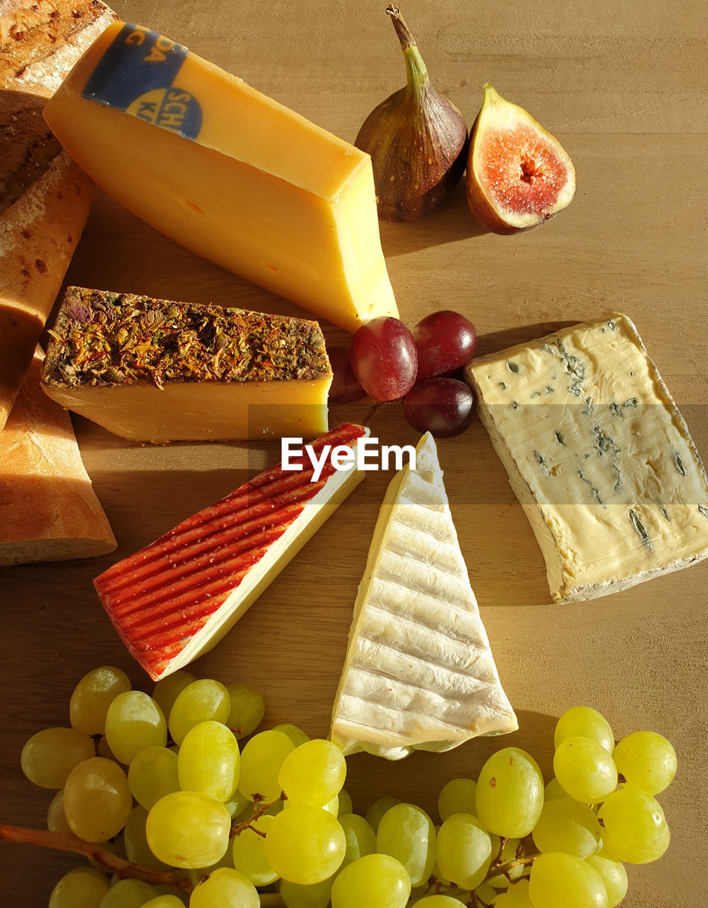 Cheese and fruits variation