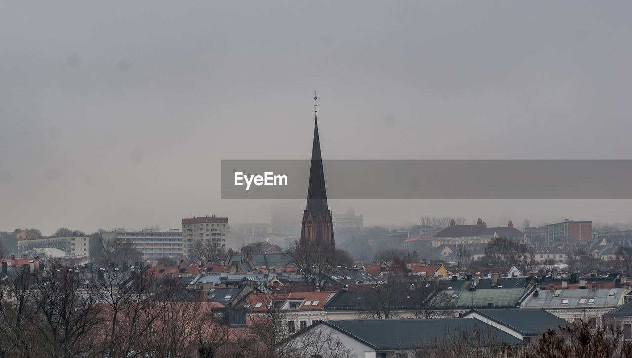 CITYSCAPE AGAINST SKY