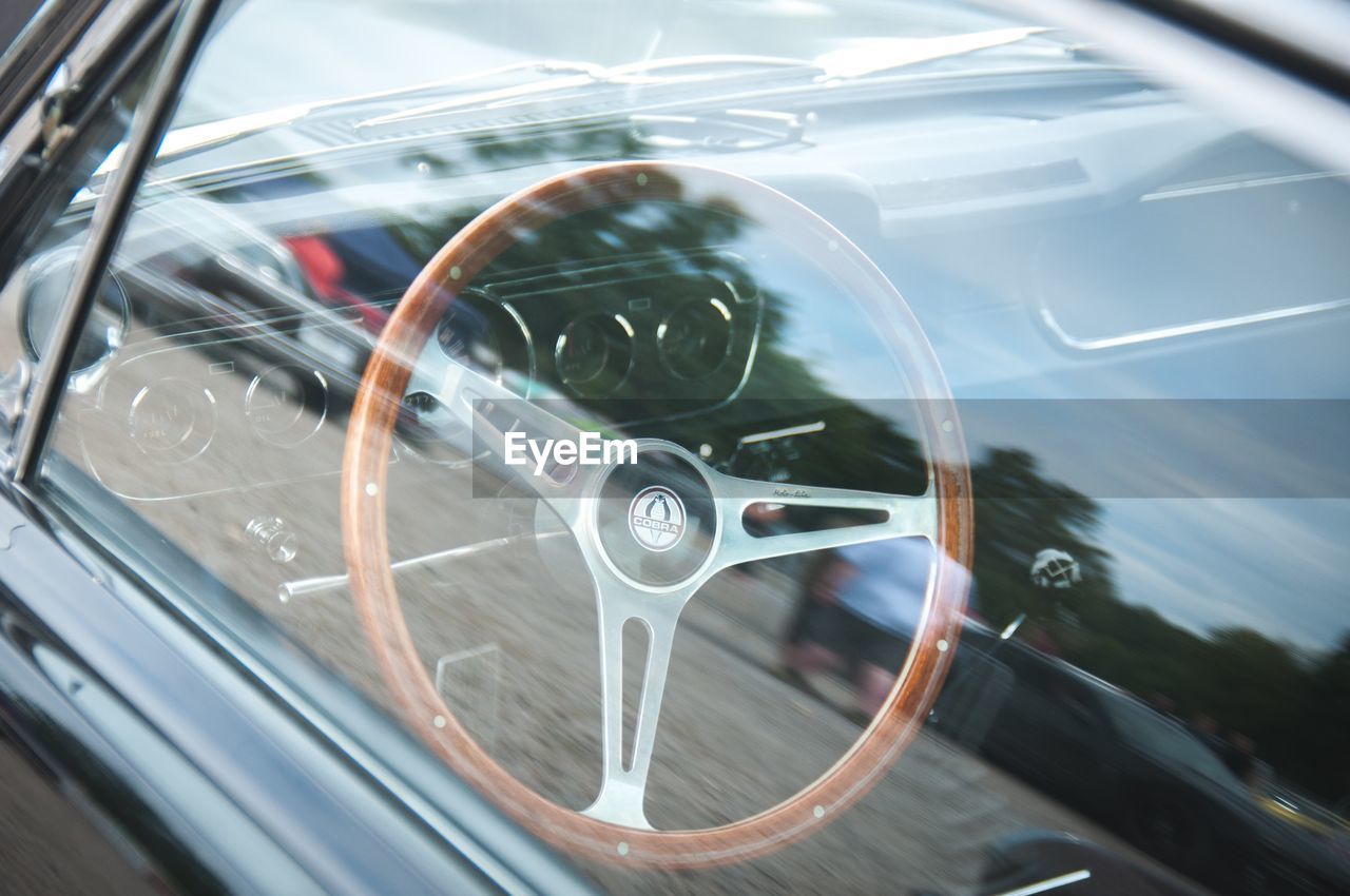 CLOSE-UP OF CAR WINDOW