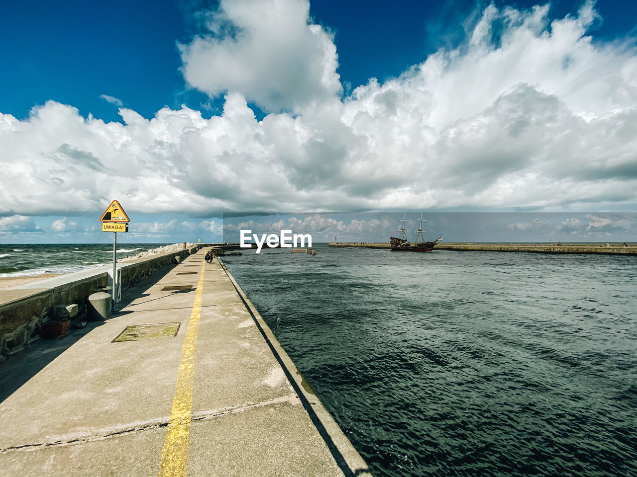 VIEW OF SEA AGAINST SKY