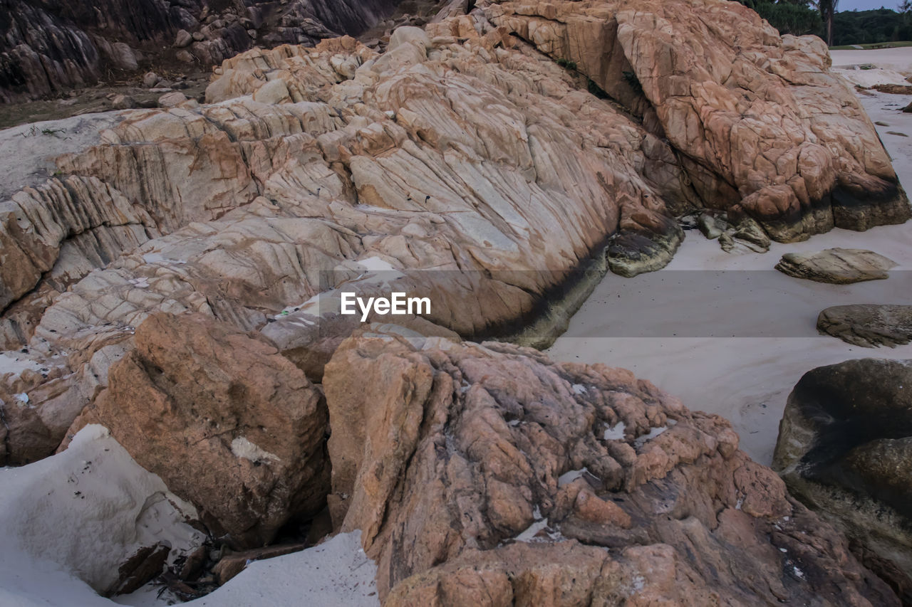 ROCKS AT SHORE