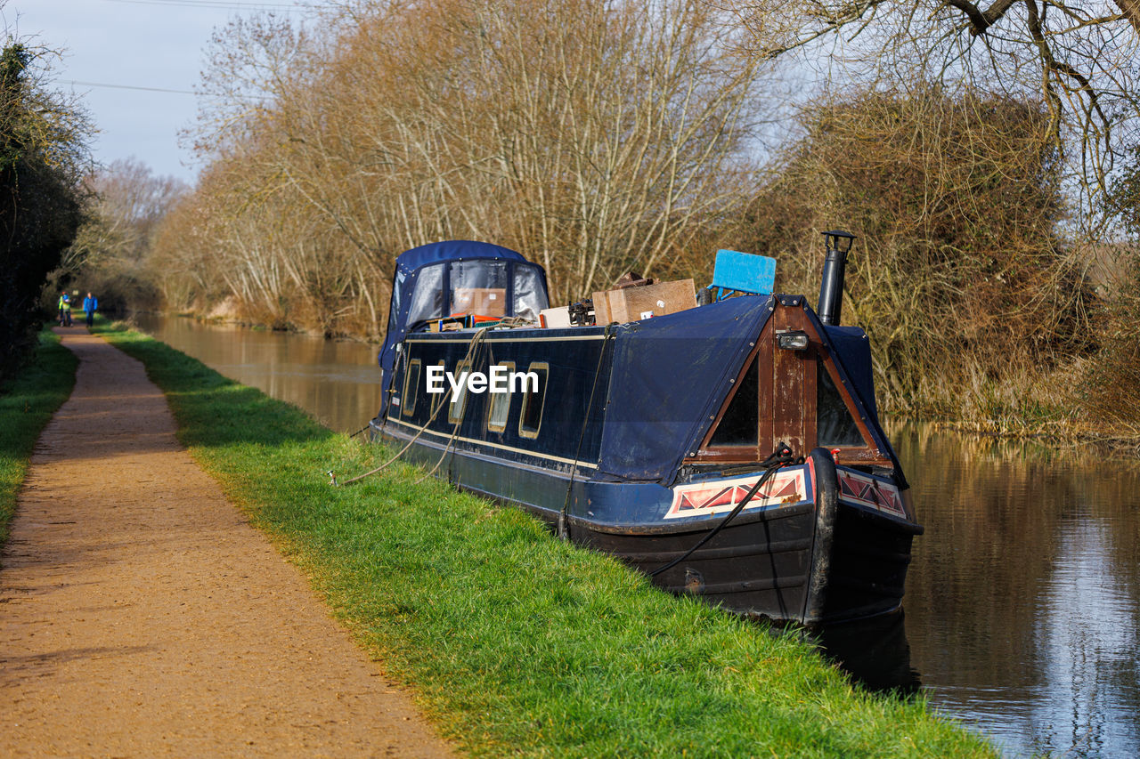 Canal boat