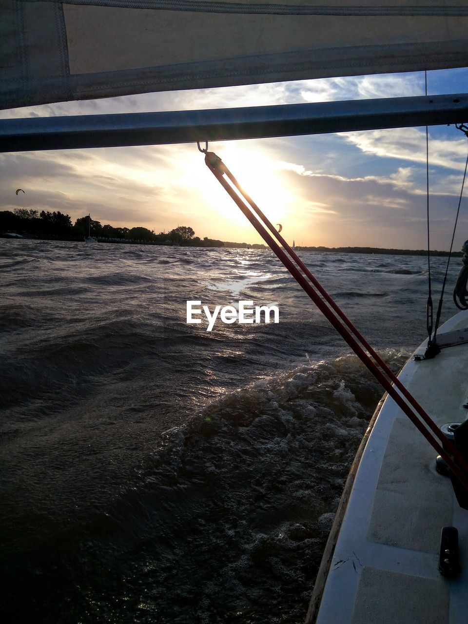 SCENIC VIEW OF SEA SEEN THROUGH BOAT