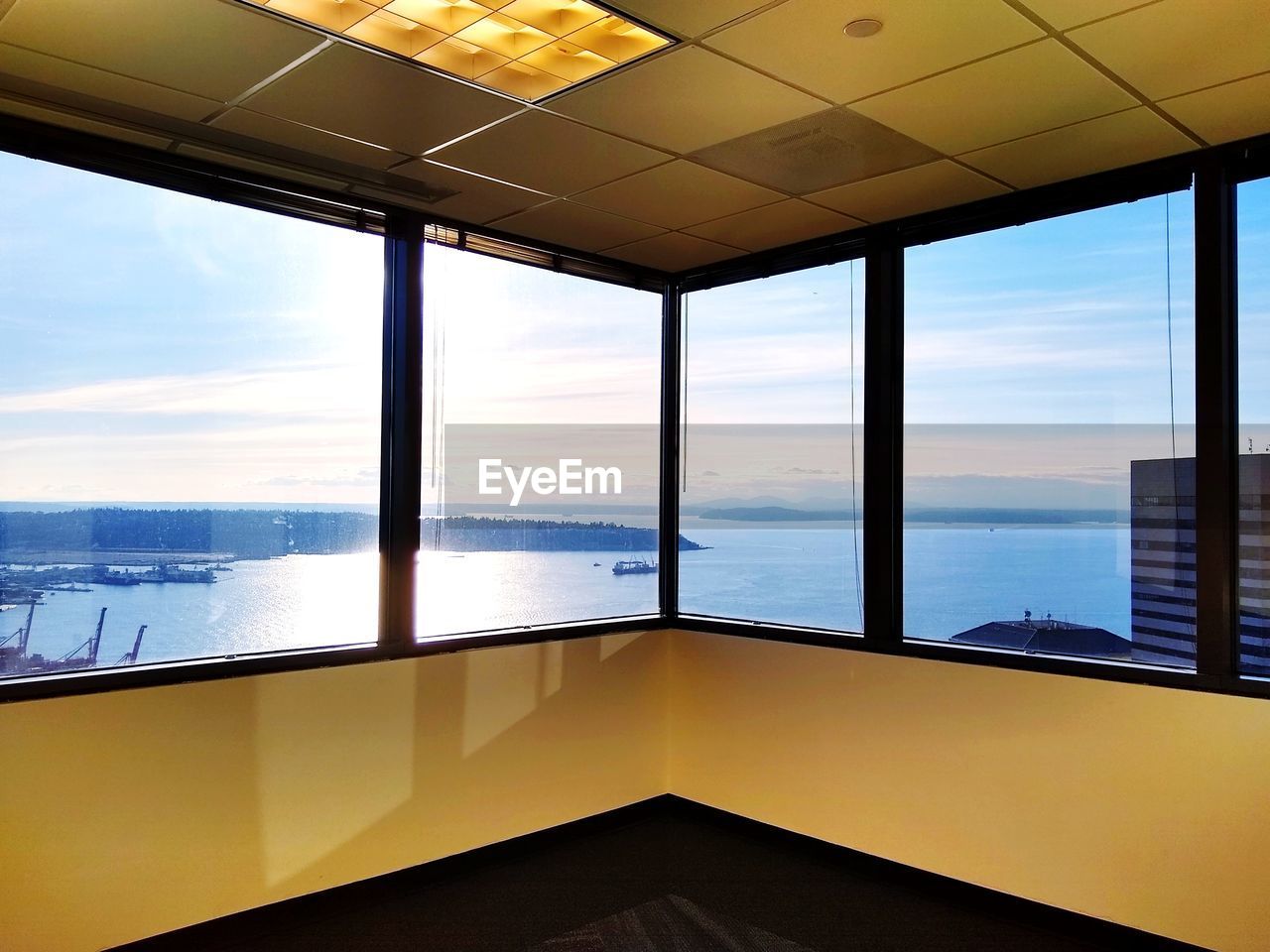Captured. panoramic views of elliot bay from columbia center 43rd fl.
