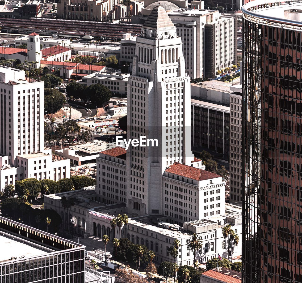 HIGH ANGLE VIEW OF BUILDINGS AND CITY