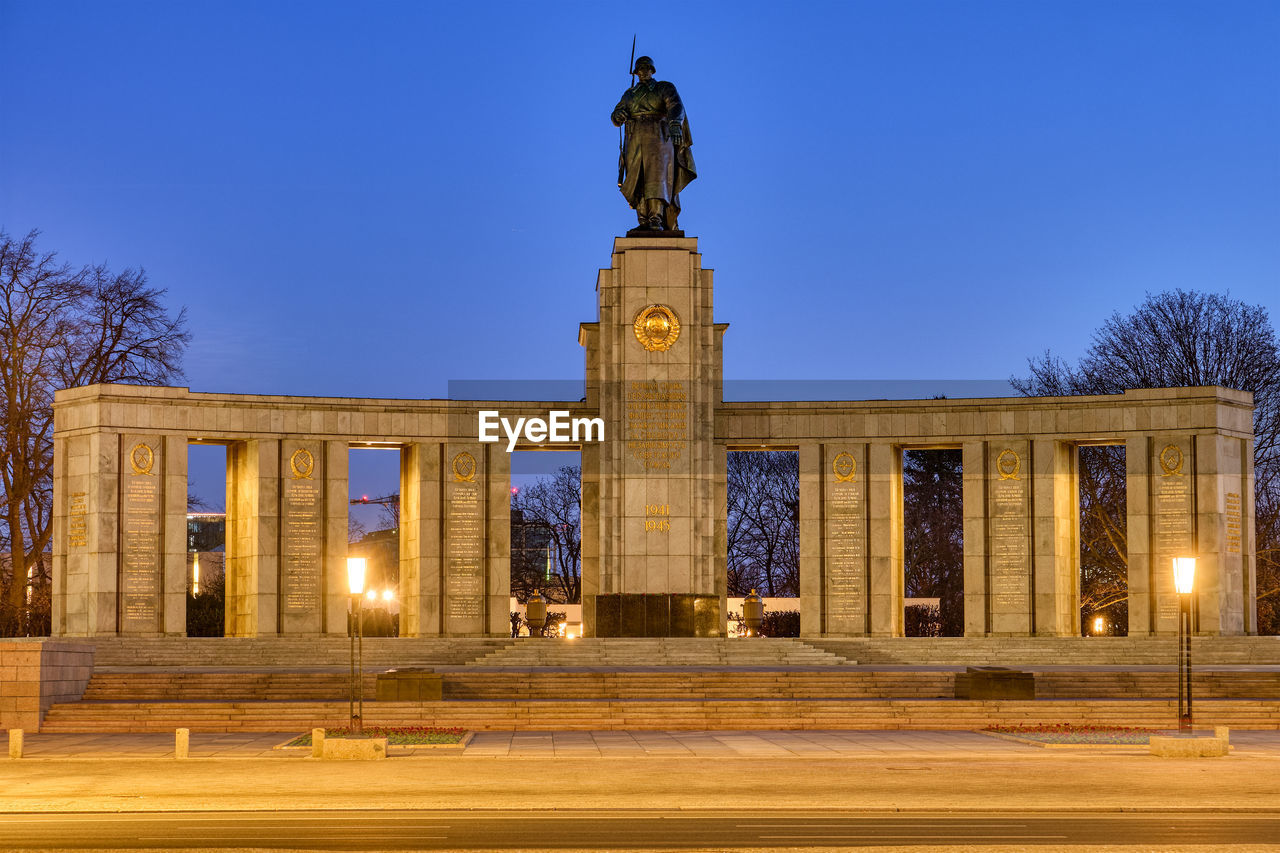 The soviet war memorial in the tiergarten in berlin at night