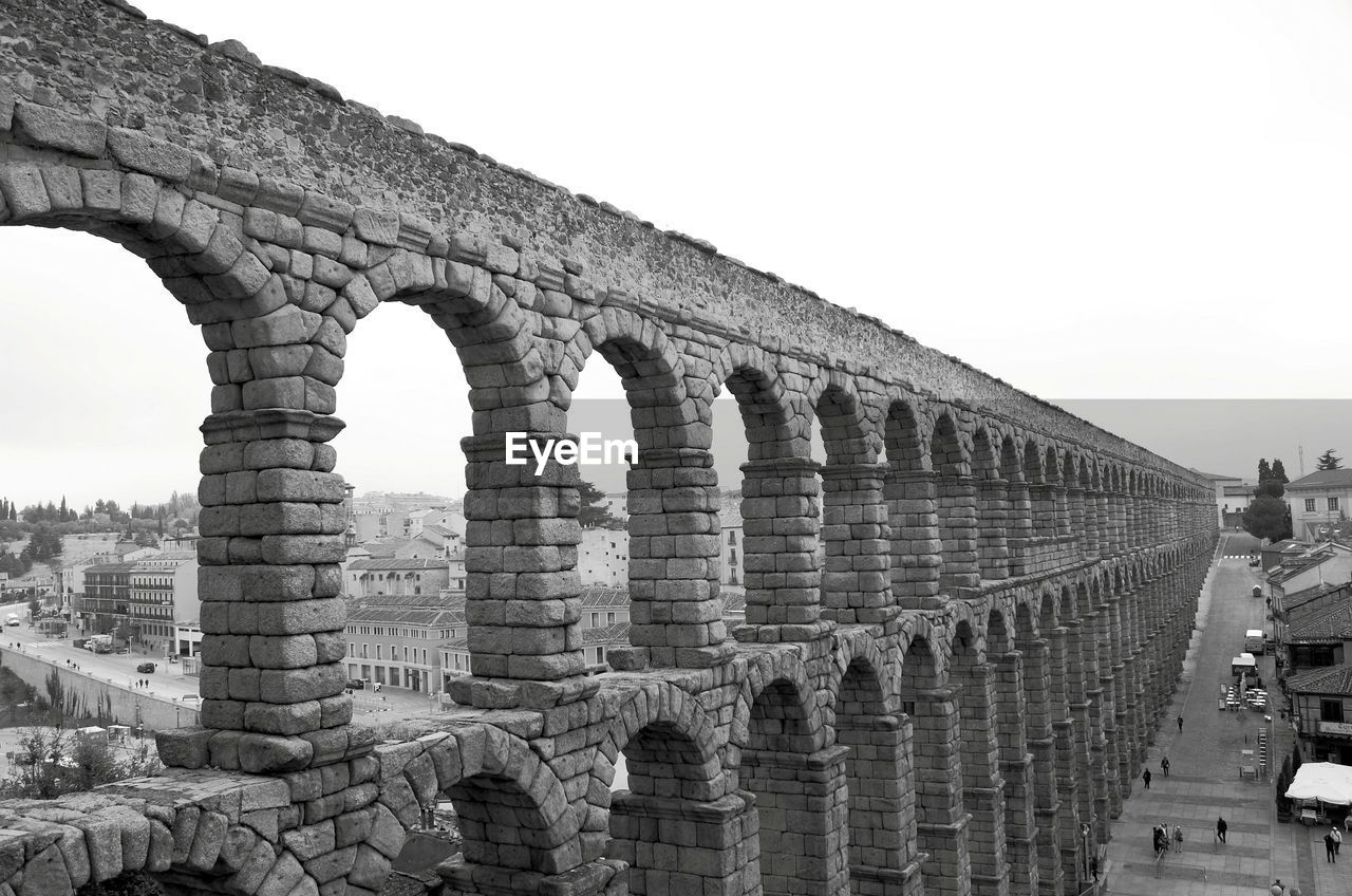 Aqueduct of segovia against sky
