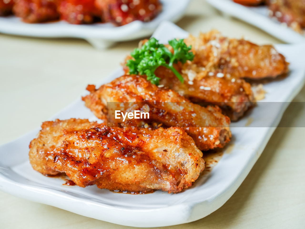 HIGH ANGLE VIEW OF FOOD ON PLATE