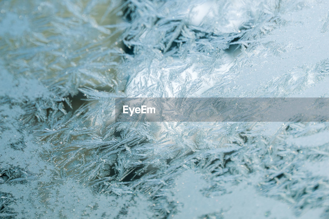 FULL FRAME SHOT OF ICE