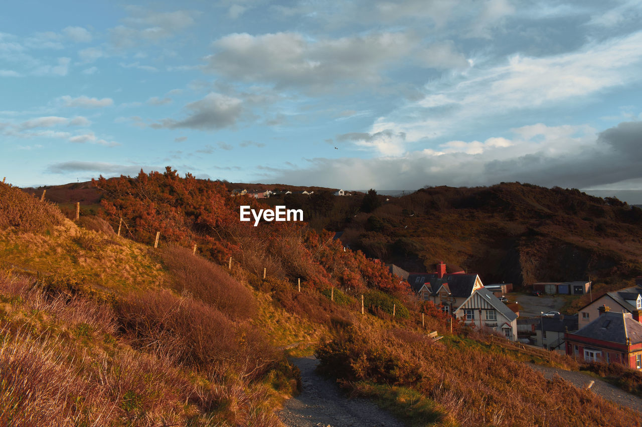 PANORAMIC SHOT OF BUILDINGS AGAINST SKY