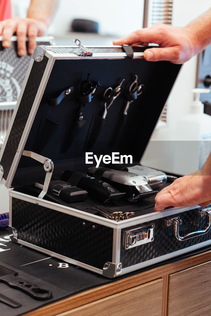 Barbershop instruments 