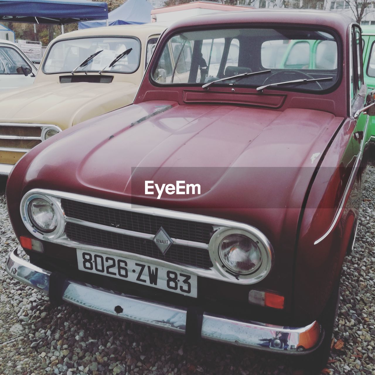 CLOSE-UP OF ABANDONED CAR