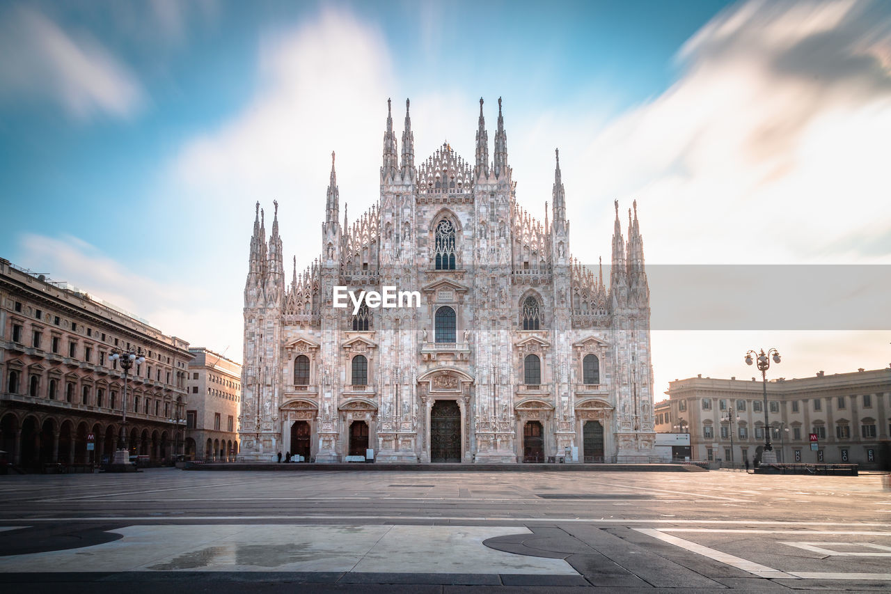 Long exposure of the milan cathedral on a sunny day in the morning