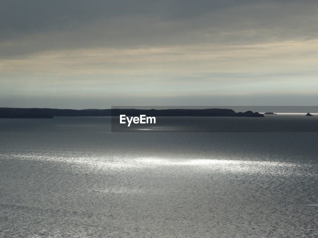 IDYLLIC SHOT OF SEA AGAINST SKY