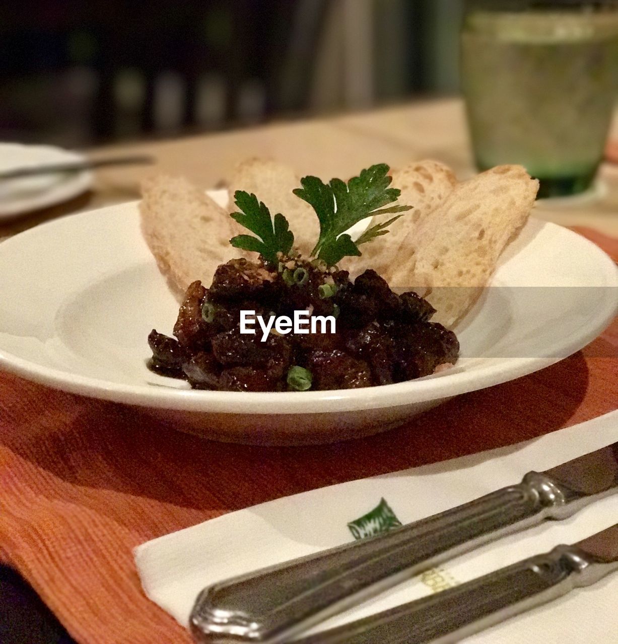 CLOSE-UP OF FOOD ON TABLE