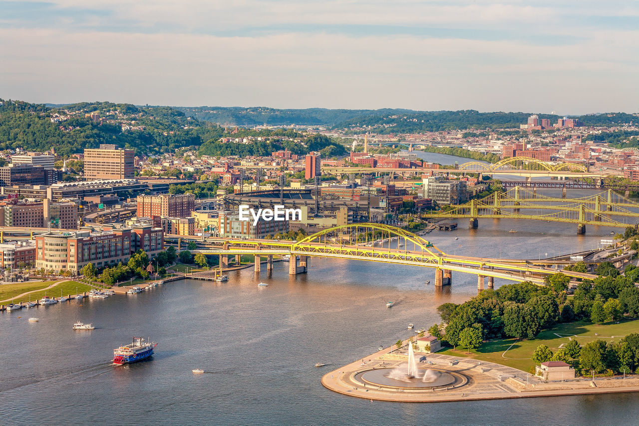 Panoramic overview the city of pittsburgh from the top of mount washington, pennsylvania, usa
