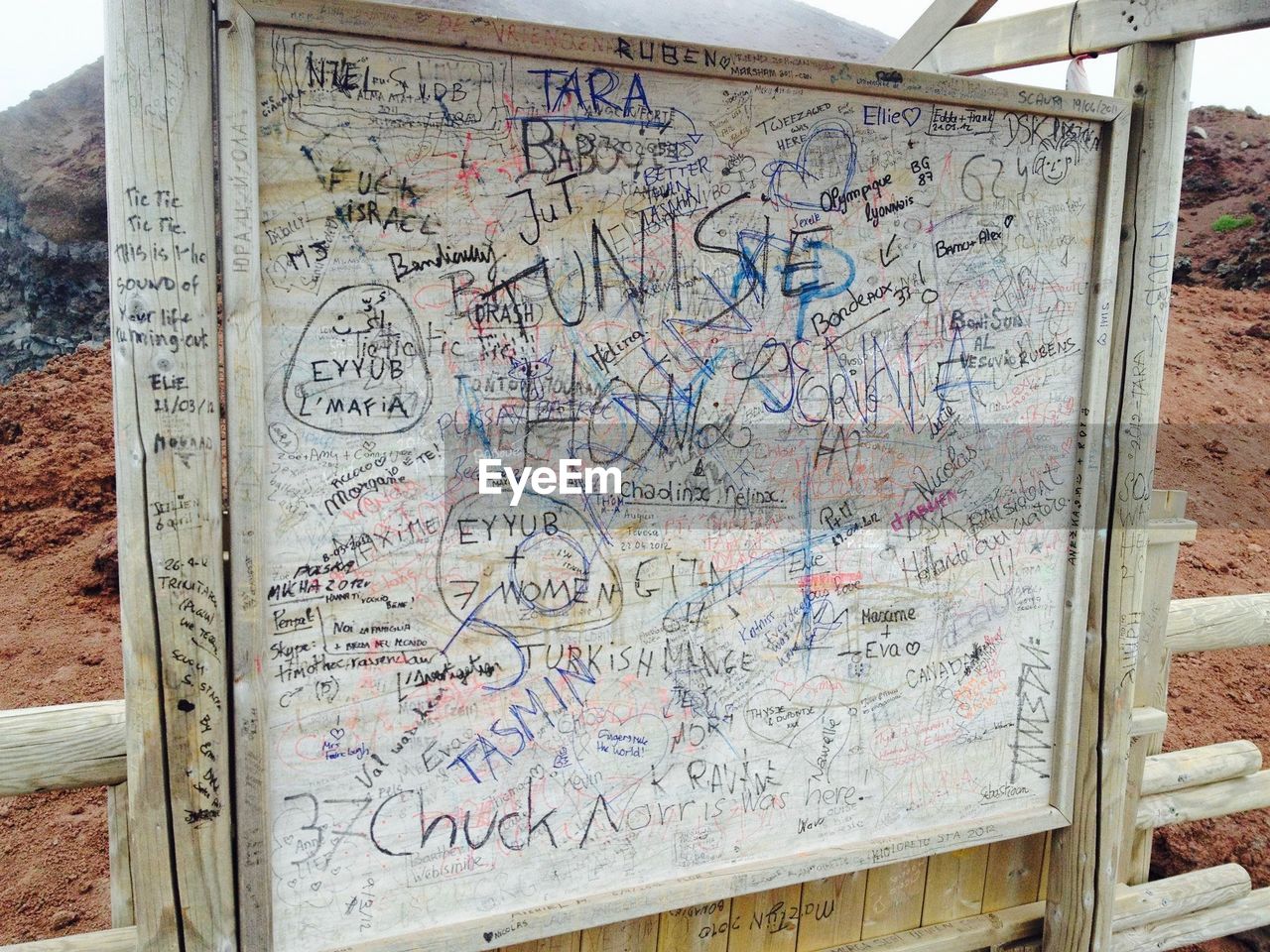 Messy wooden board at mount vesuvius