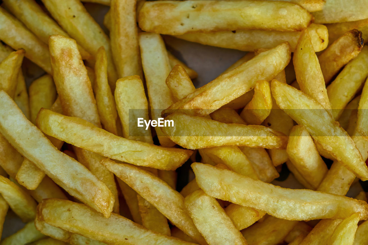 FULL FRAME SHOT OF POTATOES AND FRIES