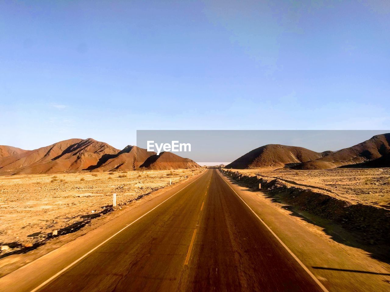 Road passing through a desert