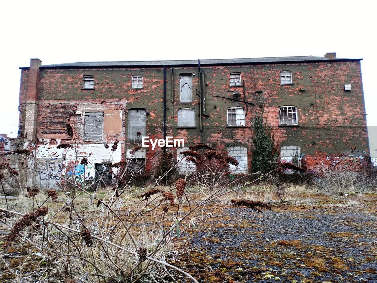 ABANDONED BUILDING AGAINST CLEAR SKY