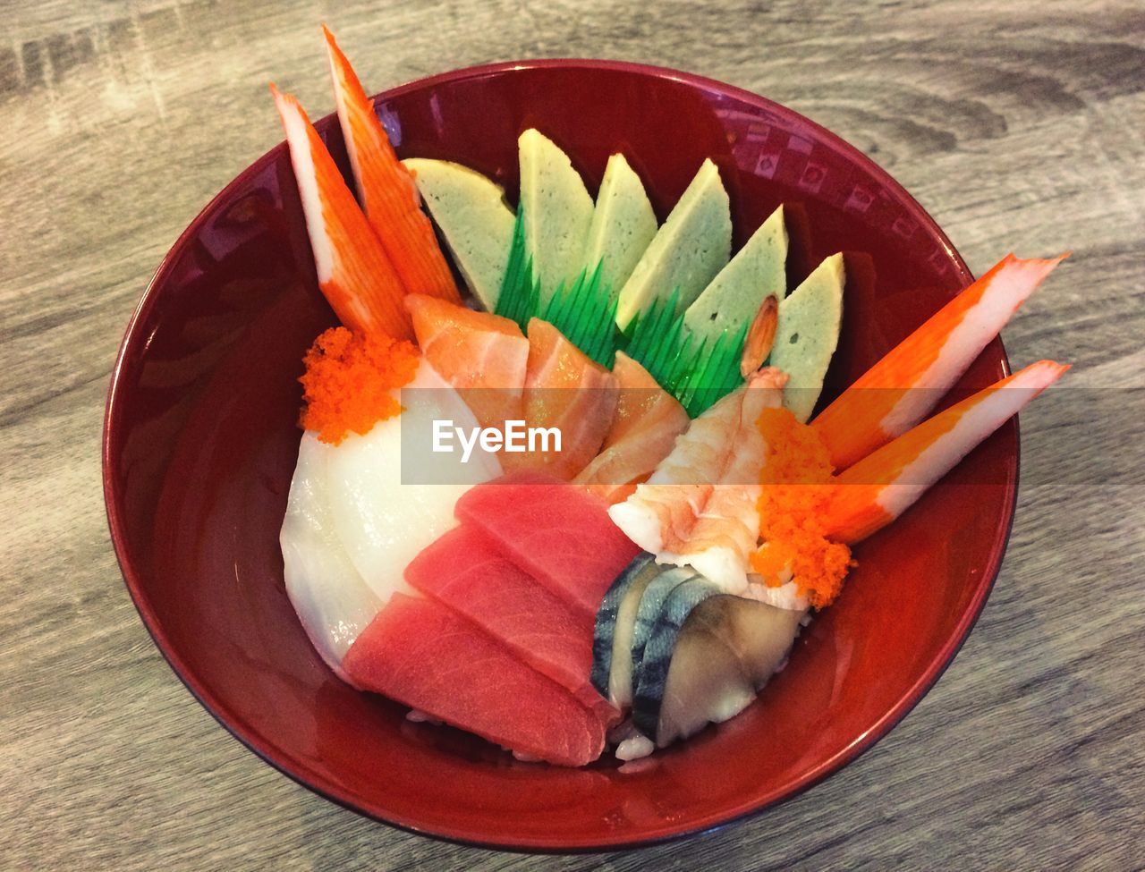 HIGH ANGLE VIEW OF SEAFOOD ON TABLE