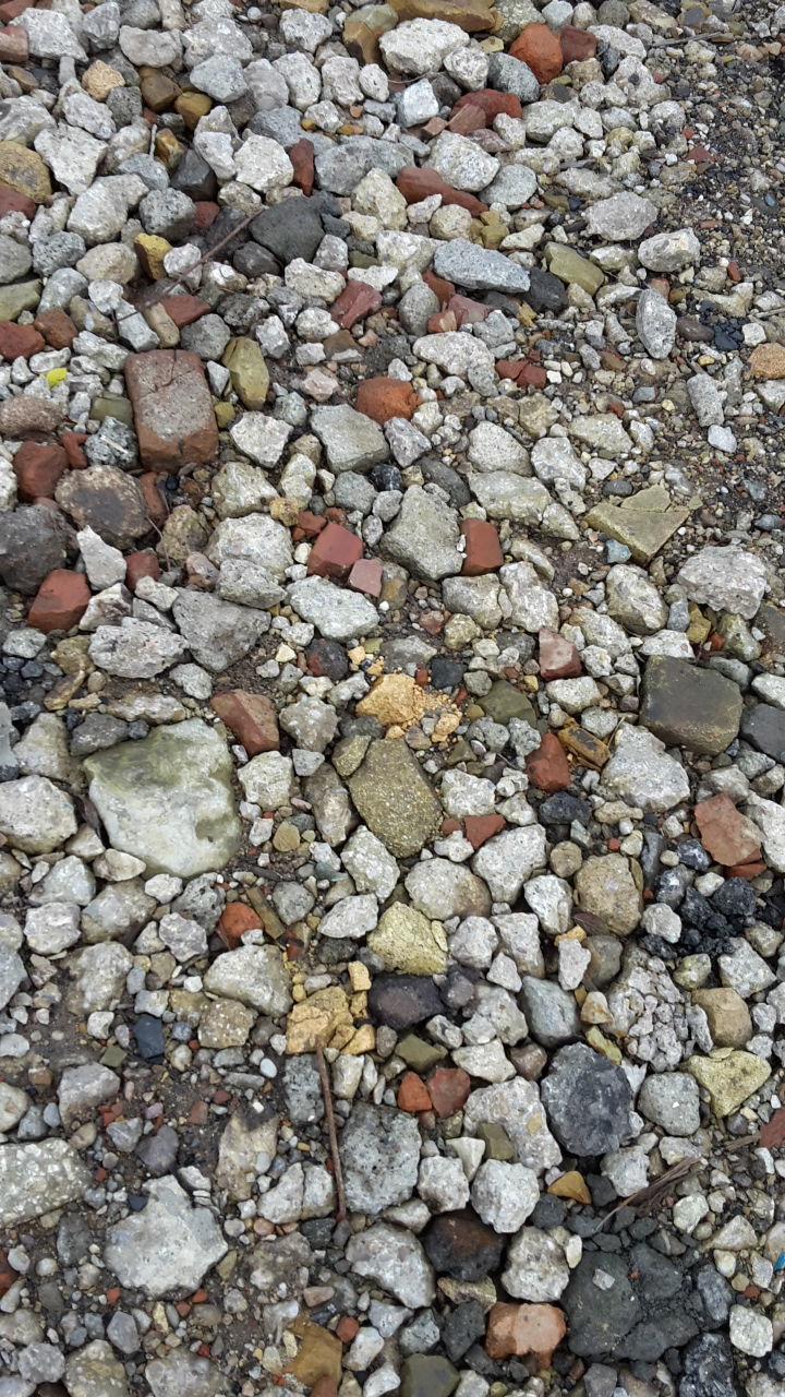 FULL FRAME SHOT OF STONES