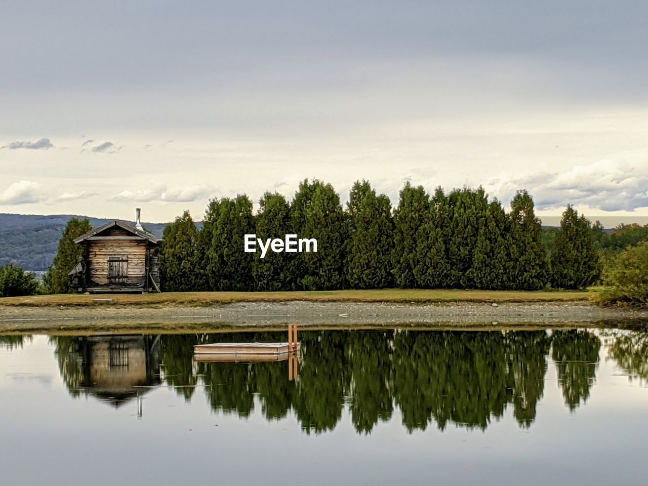 Reflecting pond