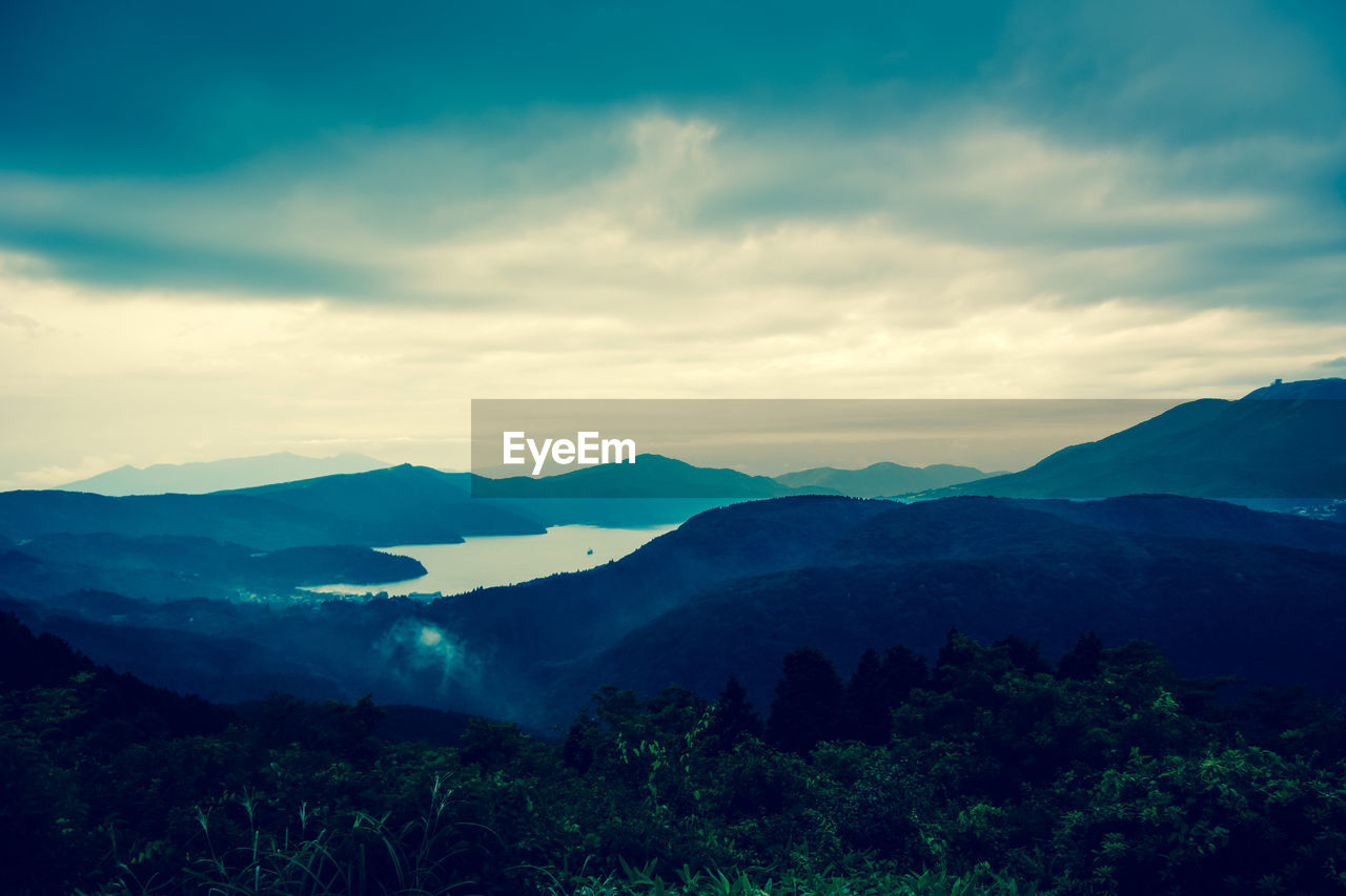 SCENIC VIEW OF MOUNTAIN AGAINST SKY
