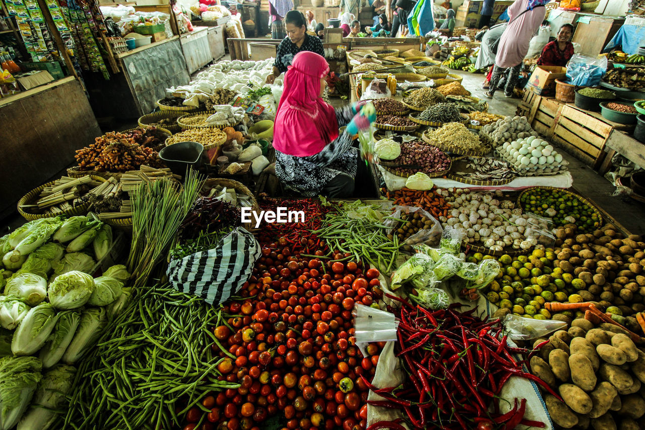 VIEW OF VEGETABLES FOR SALE IN MARKET