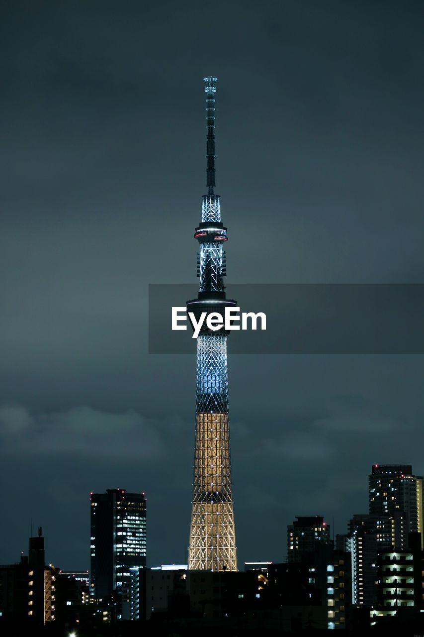 LOW ANGLE VIEW OF SKYSCRAPERS