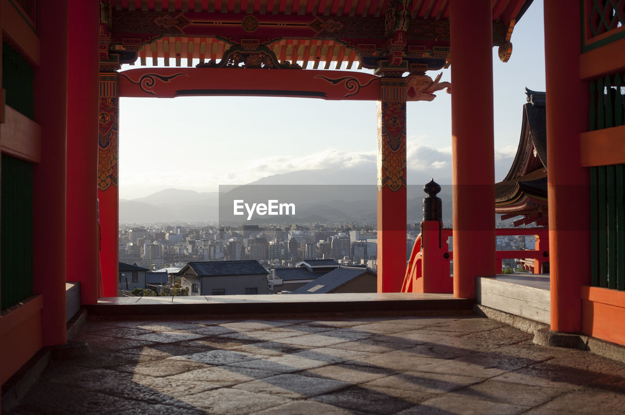 Gate overlooking the city at the kiyomizu-dera temple in kyoto, japan