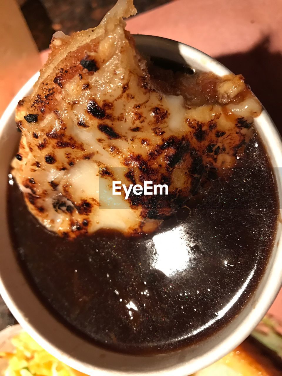 CLOSE-UP VIEW OF BREAD IN PLATE