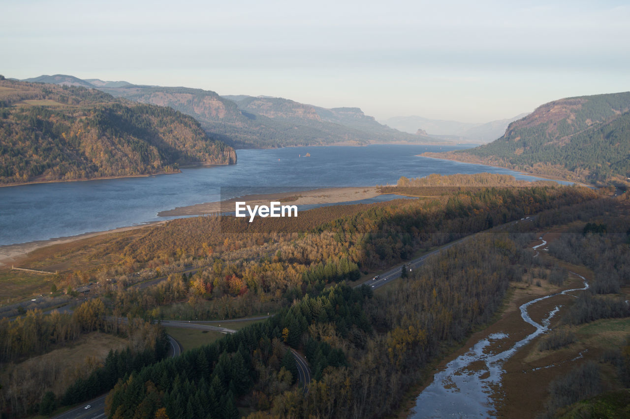 Landscape panorama at multnomah falls near portland, oregon, usa