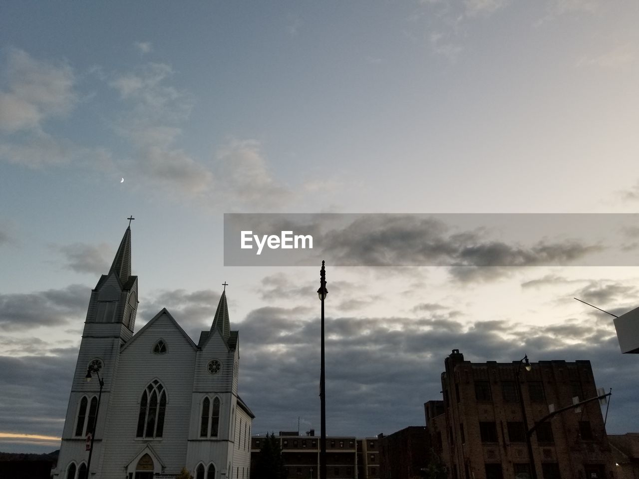 LOW ANGLE VIEW OF CHURCH AGAINST SKY