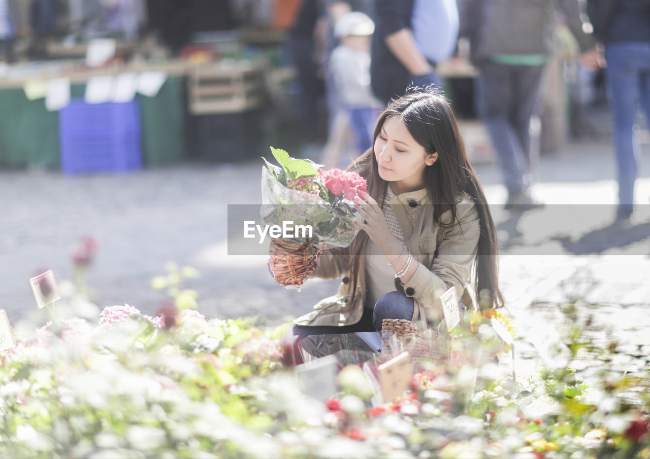 Young asia woman shopping at the market