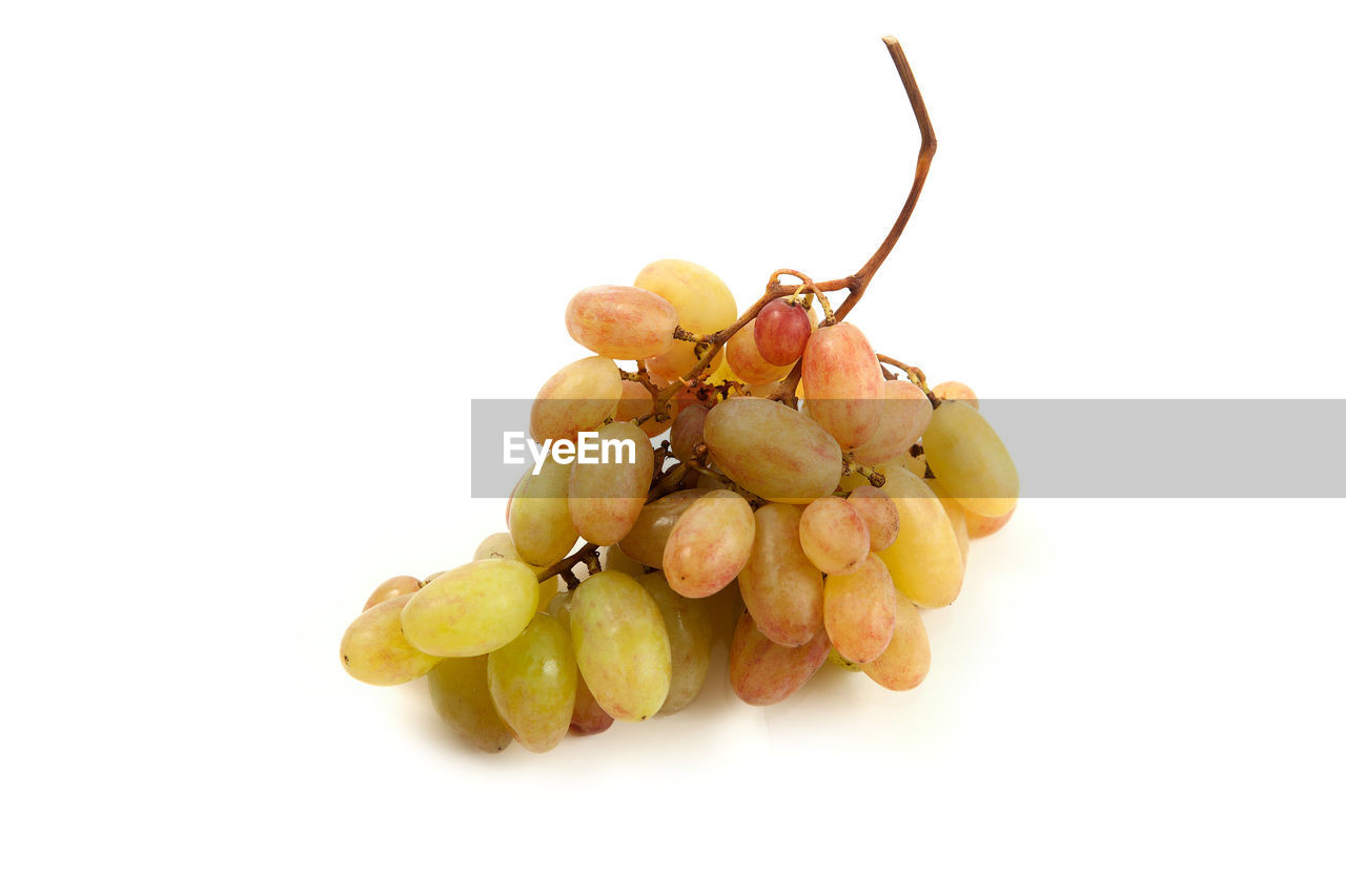 food and drink, food, healthy eating, fruit, grape, produce, wellbeing, sultana, cut out, freshness, plant, white background, studio shot, no people, bunch, indoors, close-up, dried fruit, organic