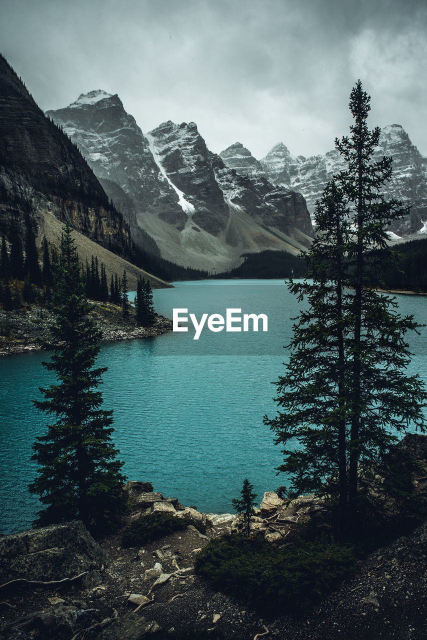 Moraine lake in banff national park, alberta, canada during a stormy autumn day