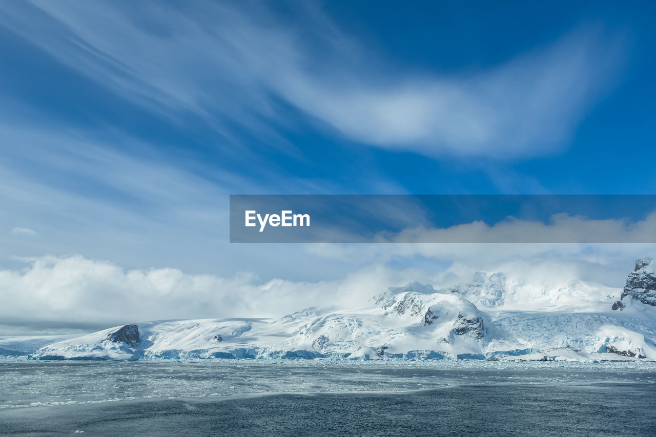 FROZEN SEA AGAINST SKY