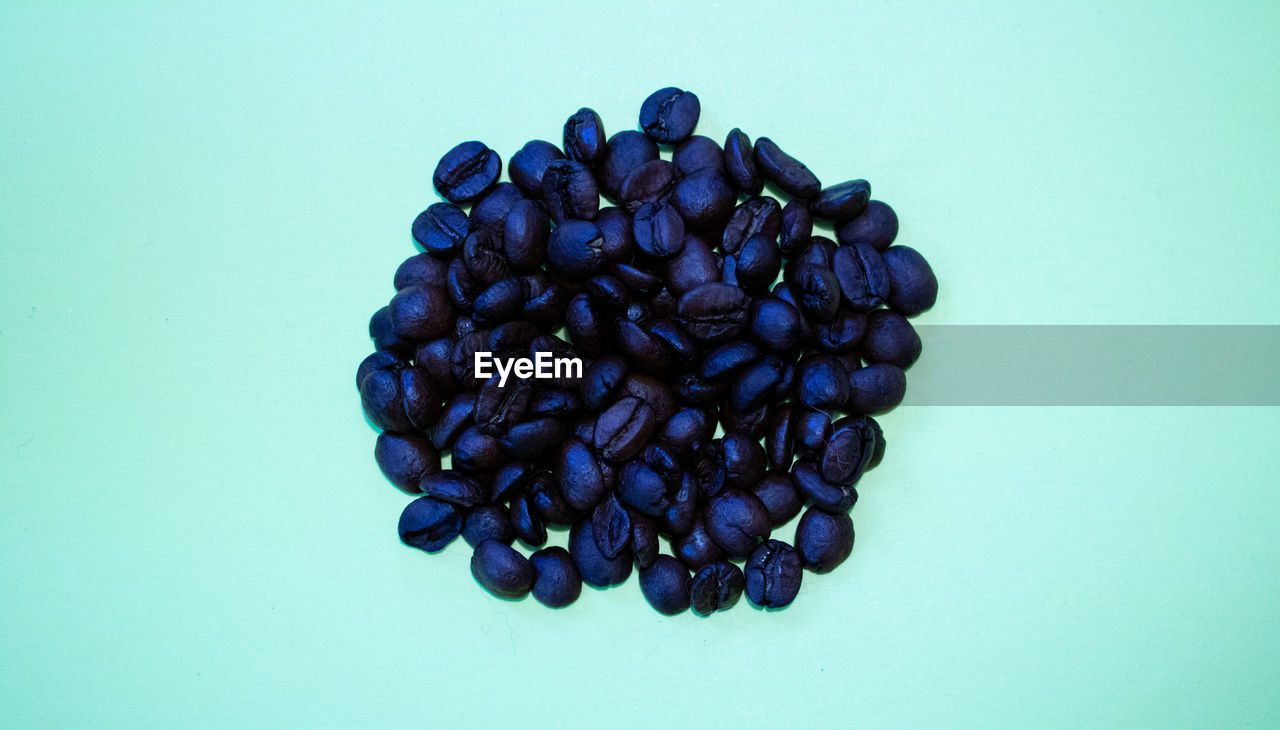 HIGH ANGLE VIEW OF COFFEE BEANS