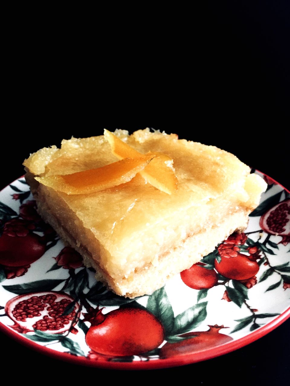 CLOSE-UP OF DESSERT ON PLATE