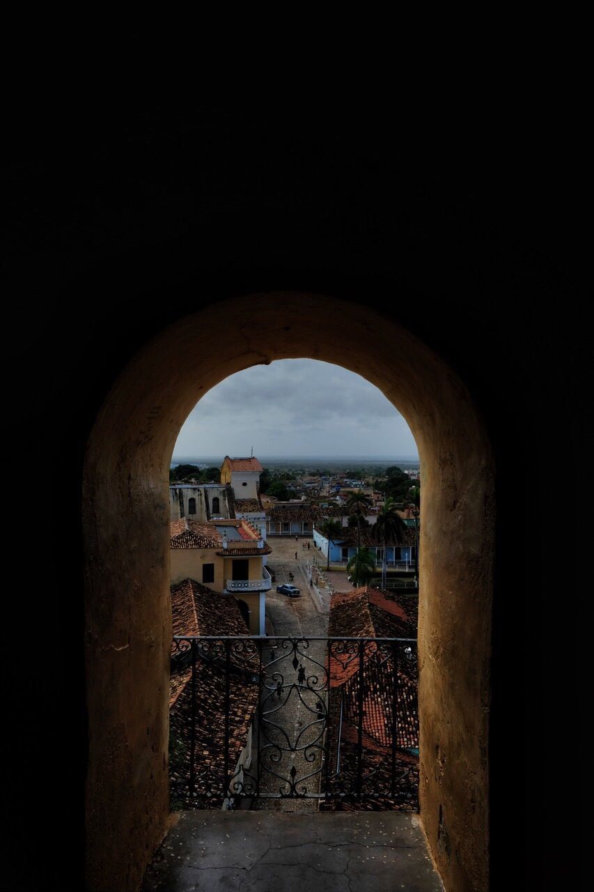 ARCHWAY OF HISTORIC BUILDING